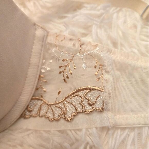 Simply Vera Wang Underwire Embroidered Lace Bra 34B - Picture 6 of 7